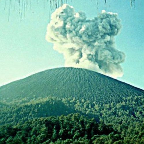 Travel to The Island of Java in Indonesia – Episode 333